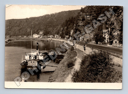 Pohlednice Hřensko České Švýcarsko nábřeží s lodí (M34323)