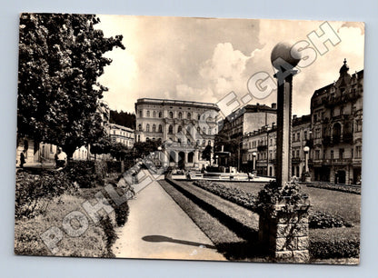 Pohlednice Mariánské Lázně Náměstí Míru 1964 (M34355)