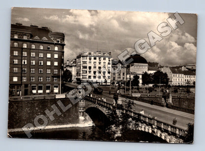 Pohlednice Plzeň Charkovské nábřeží most přes Radbuzu 1938 (M34373)