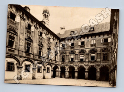 Pohlednice Libochovice zámek nádvoří 1957 (M34419)