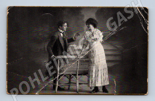Pohlednice pár u kočárku 1917 (M3450)