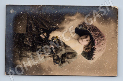 Pohlednice dáma v zimním klobouku 1902 (M3458)