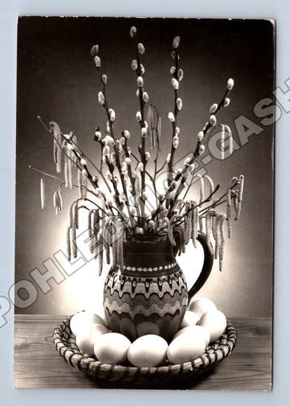 Pohlednice velikonoční motiv košík s vejci a kočičky 1980 (M34639)