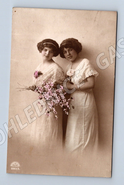 Pohlednice portrét dvou žen kolor (M3468)