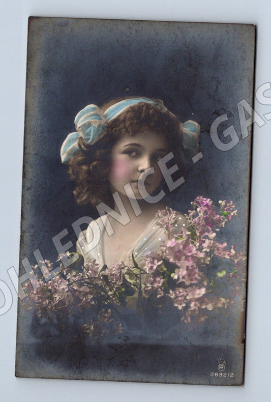 Pohlednice dívka s květinami 1912 (M3469)