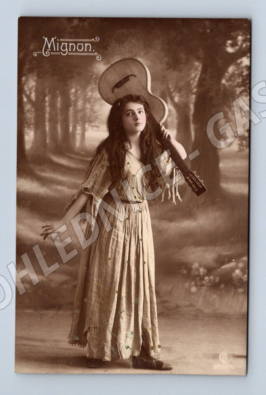 Pohlednice Mignon dívka s kytarou 1912 (M3474)