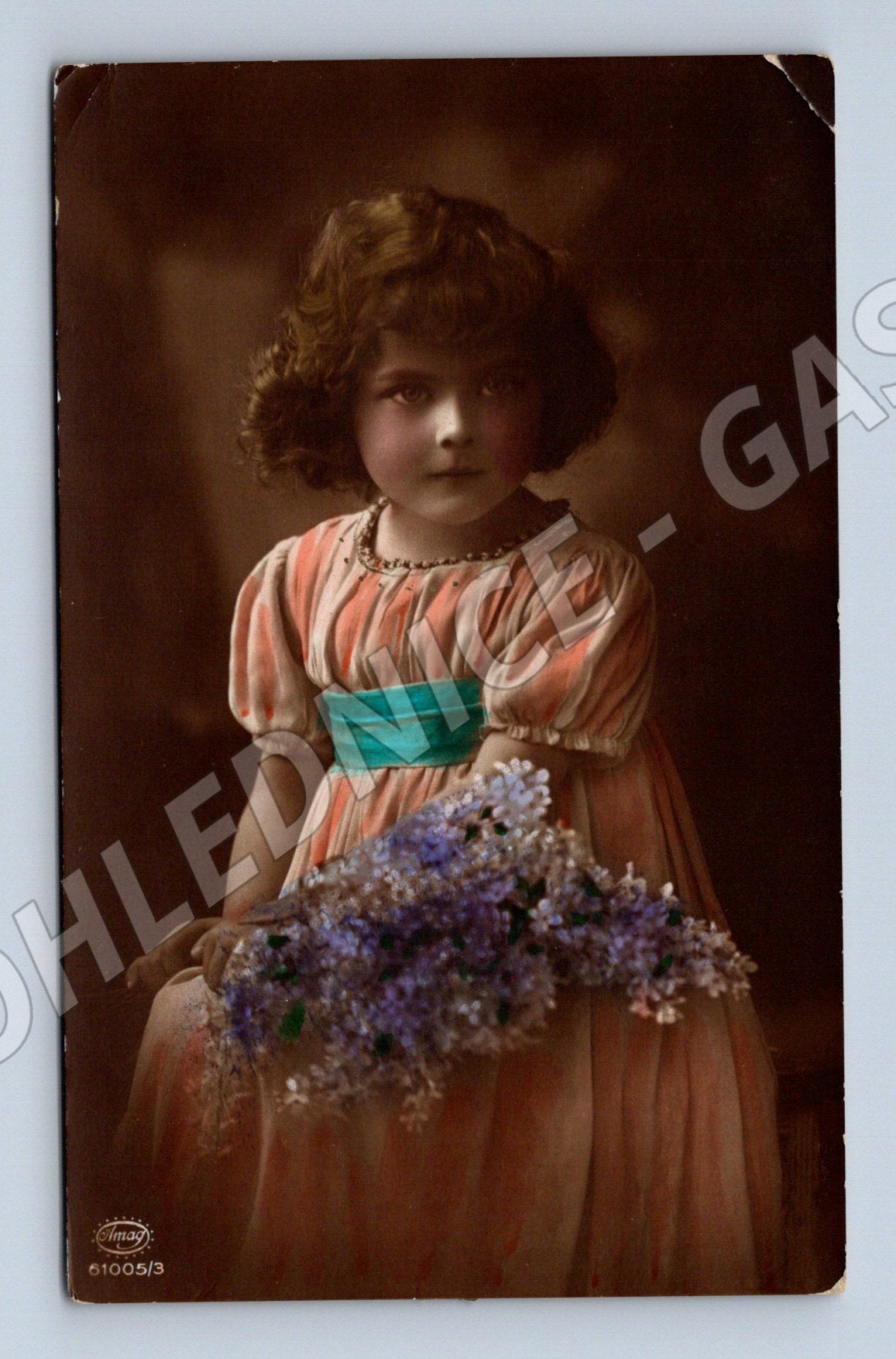 Pohlednice dívka s květinami kolor RU zaslaná (M3492)