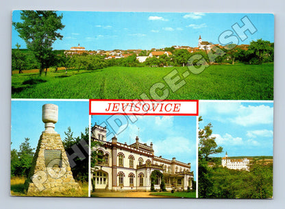 Pohlednice Jevišovice město, zámek, památník cca 1989 (M34980)