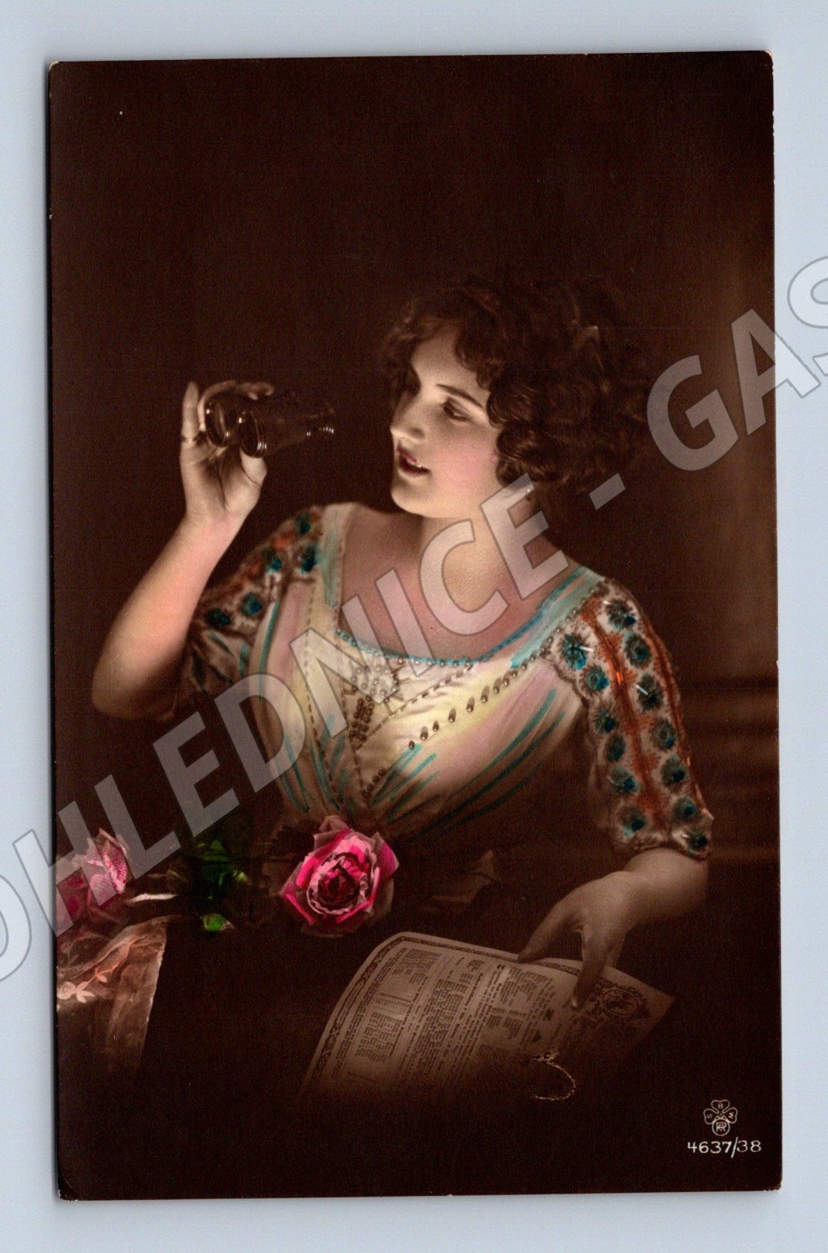 Pohlednice žena s růží kolor Maďarsko 1923 (M3503)