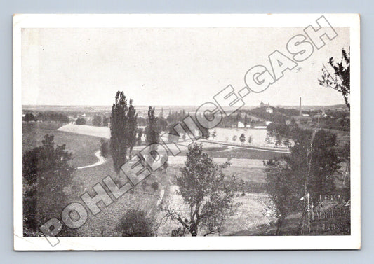 Pohlednice Klobuky pohled s rybníkem 1910 (M35107)