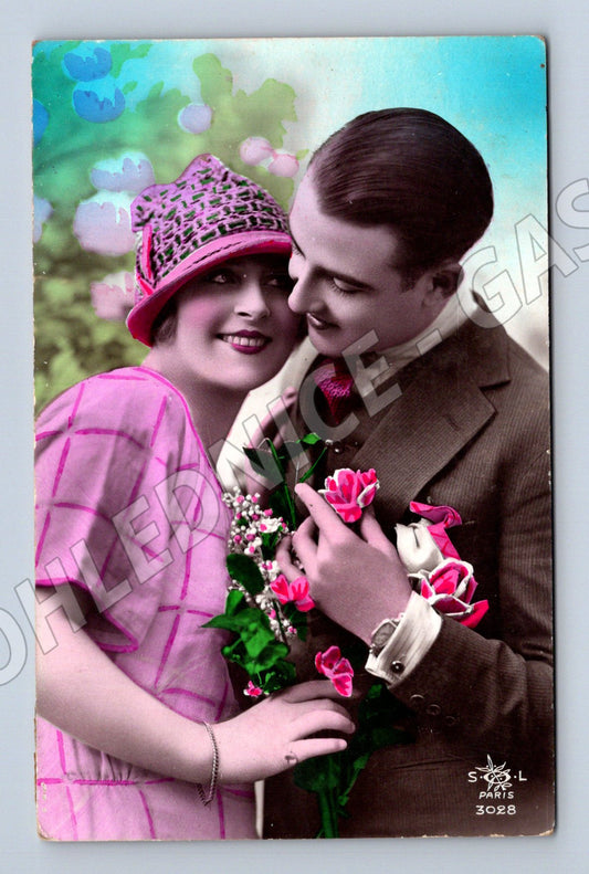 Pohlednice romantický pár Paříž 1928 (M3523)