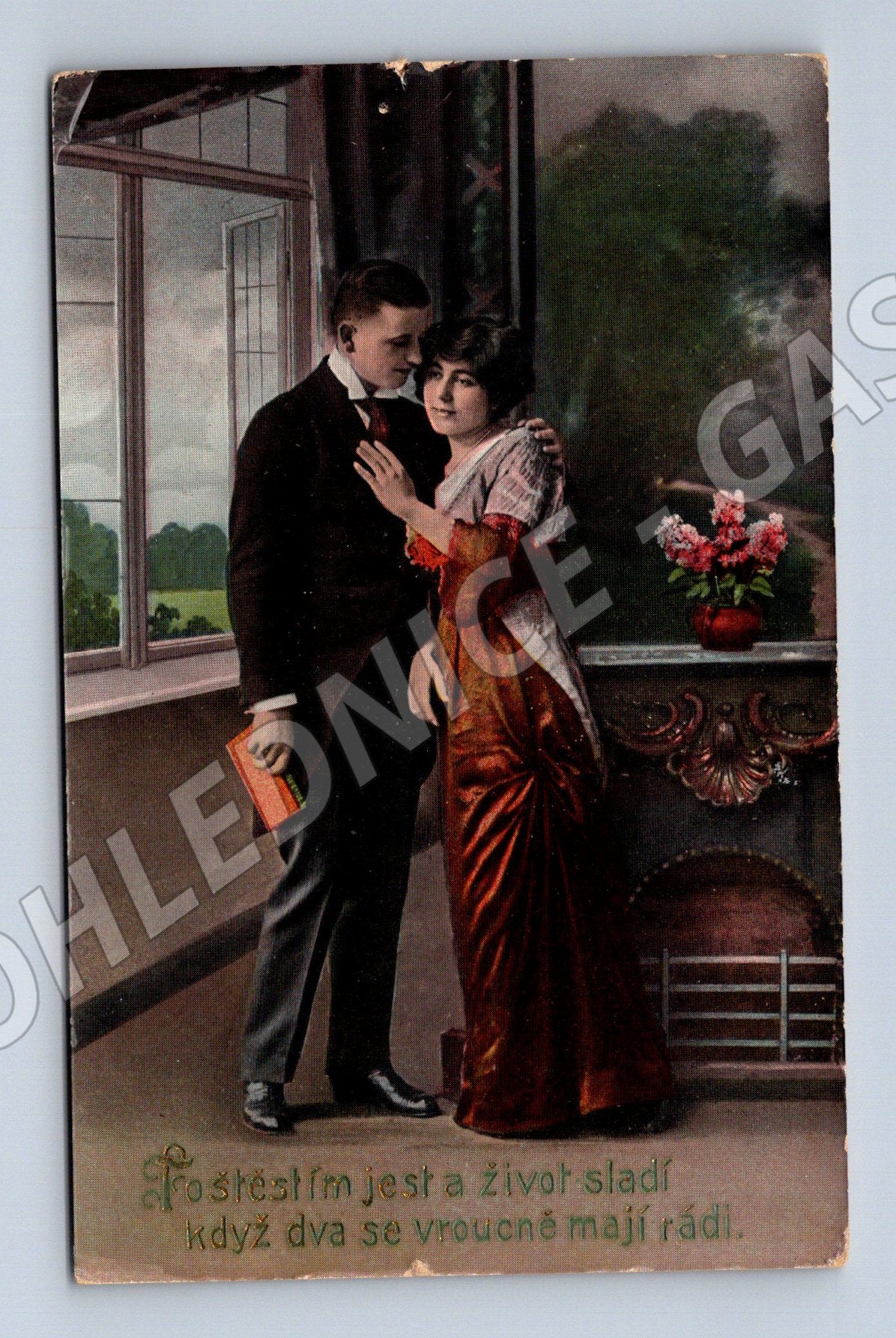 Pohlednice pár u okna předválečný motiv (M3532)