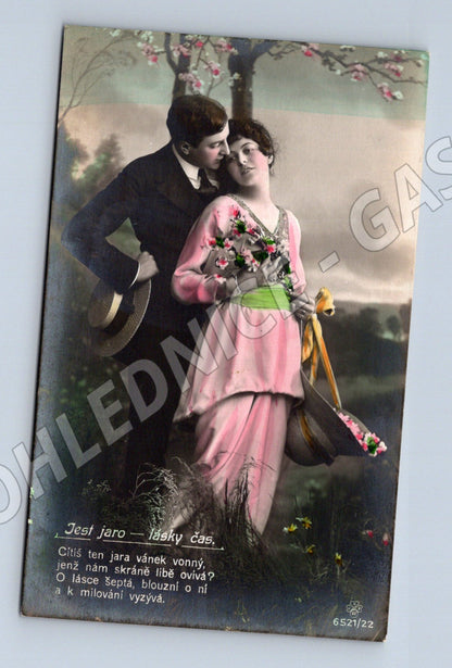 Pohlednice milenecký pár jaro ČSR (M3544)
