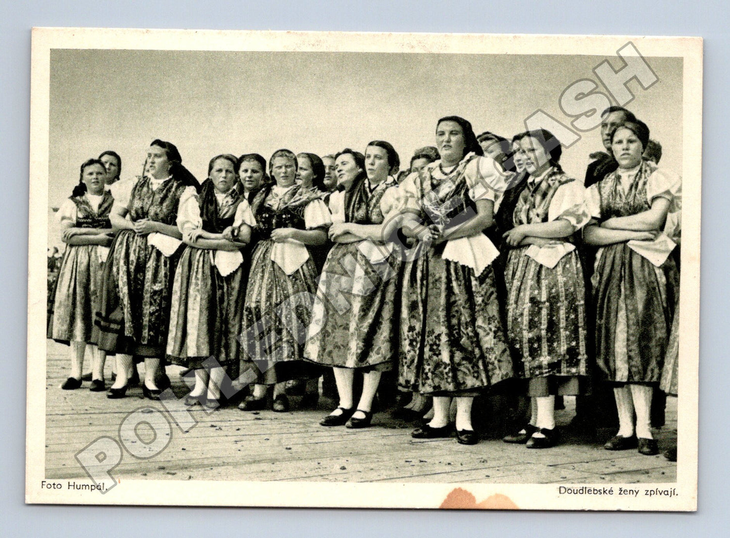 Pohlednice Doudlebské ženy zpívají 1944 (M35455)