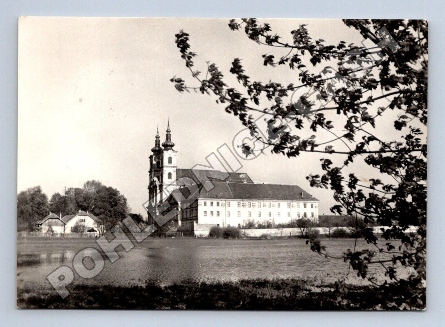 Pohlednice Slovensko Šaštínske Stráže Kostol a Kláštor 1948 (M35465)