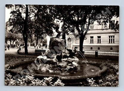 Pohlednice Slovensko Bratislava Káčacia fontána 1960s (M35512)