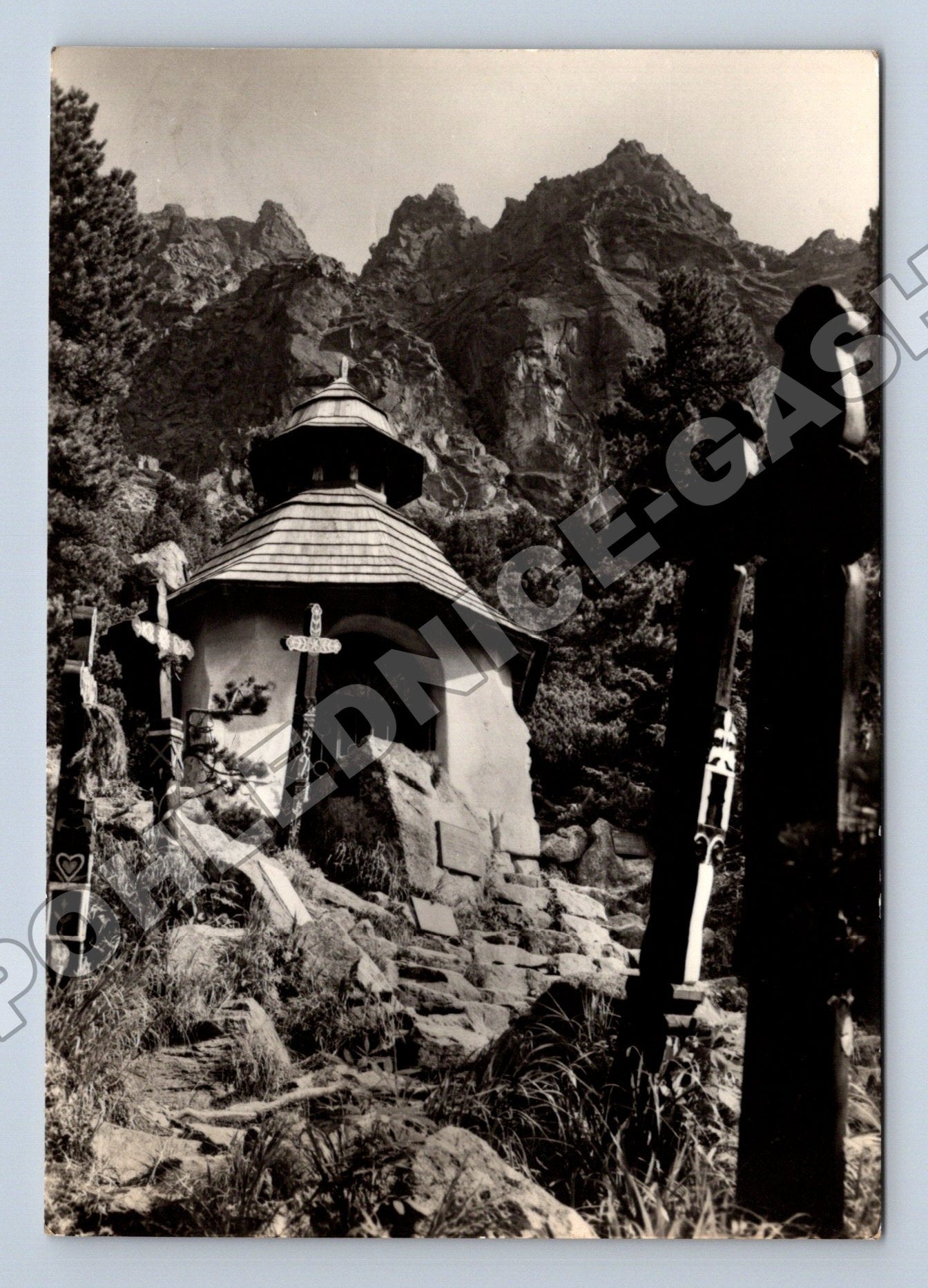 Pohlednice Slovensko Vysoké Tatry Symbolický cintorín 1968 (M35531)