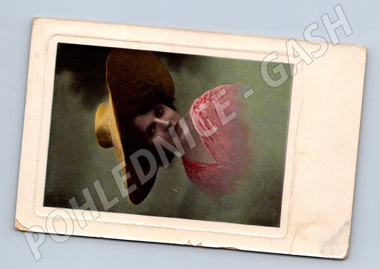 Pohlednice dáma v klobouku kolor 1913 (M3556)