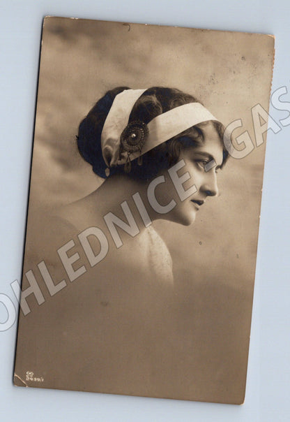 Pohlednice portrét ženy secese RU (M3557)