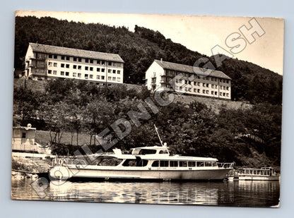 Pohlednice Slovensko Nimnica budovy a loď (M35600)