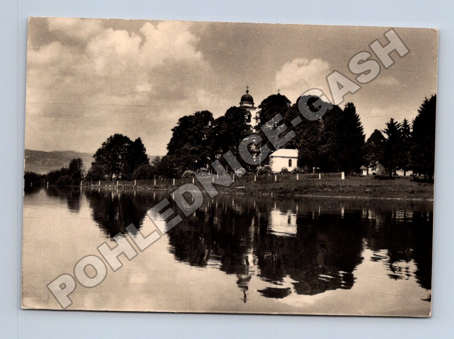 Pohlednice Slovensko Oravská priehrada kostel 1947 (M35647)