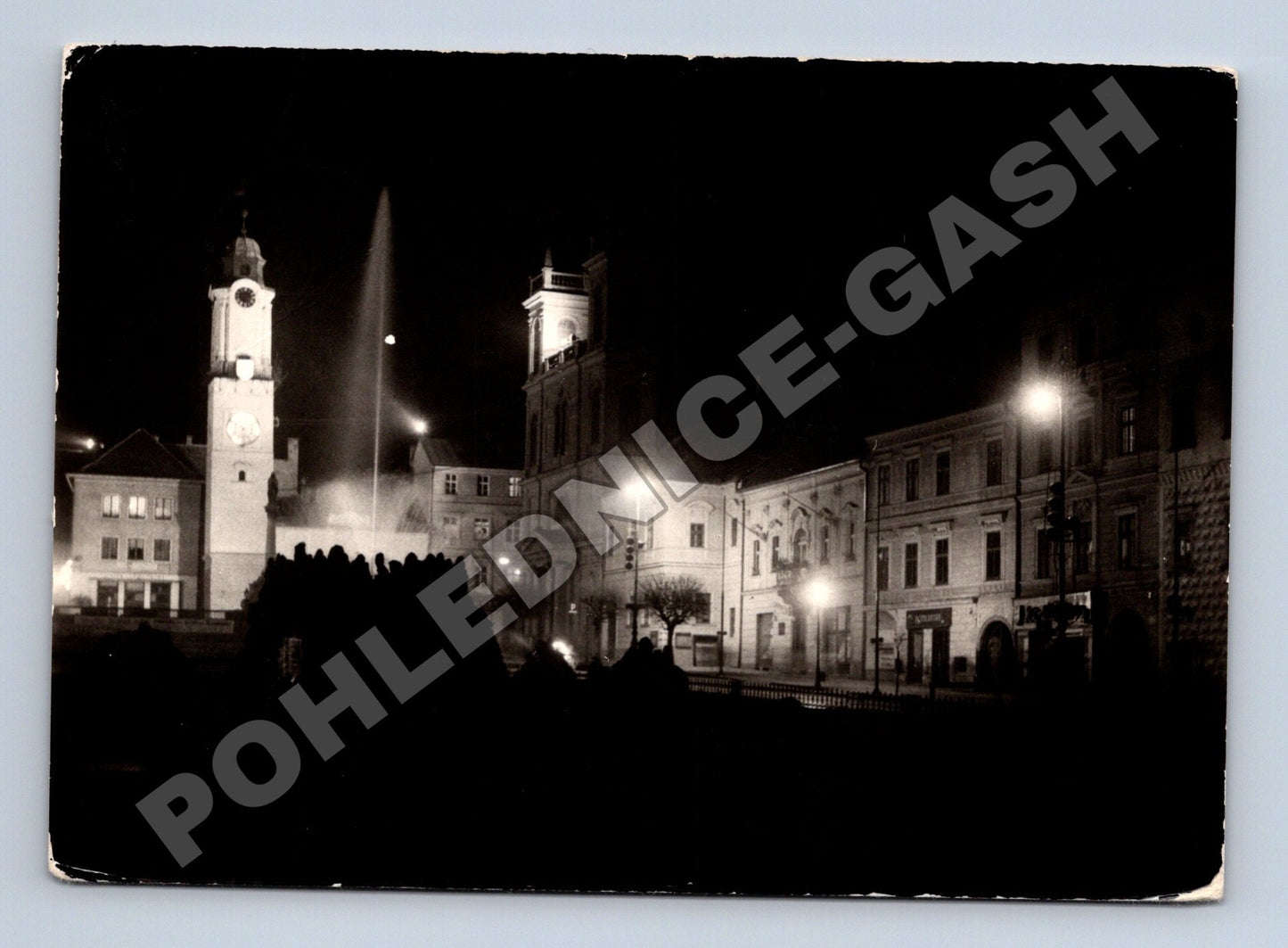 Pohlednice Slovensko Banská Bystrica Námestie SNP noc 1973 (M35720)