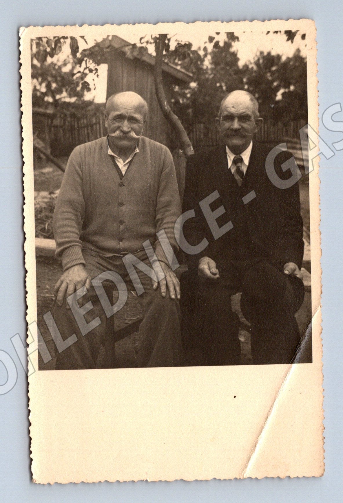 Pohlednice tři starší páni venkov čb (M3603)