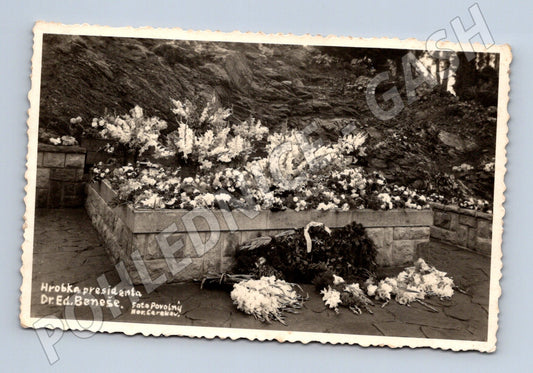 Pohlednice Hrobka Edvarda Beneše do 1950 (M3612)