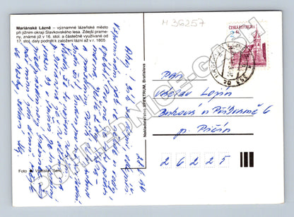 Pohlednice Mariánské Lázně kolonáda a lázeňské domy 1995 (M36257)