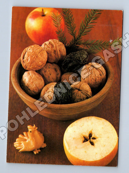 Pohlednice vánoční zátiší ořechy ovoce 1972 (M36541)
