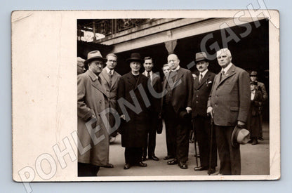 Pohlednice skupina osobností meziválečná (M3669)