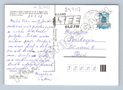 Pohlednice Bohdaneč lázně, budovy a socha 1997 (M36783)