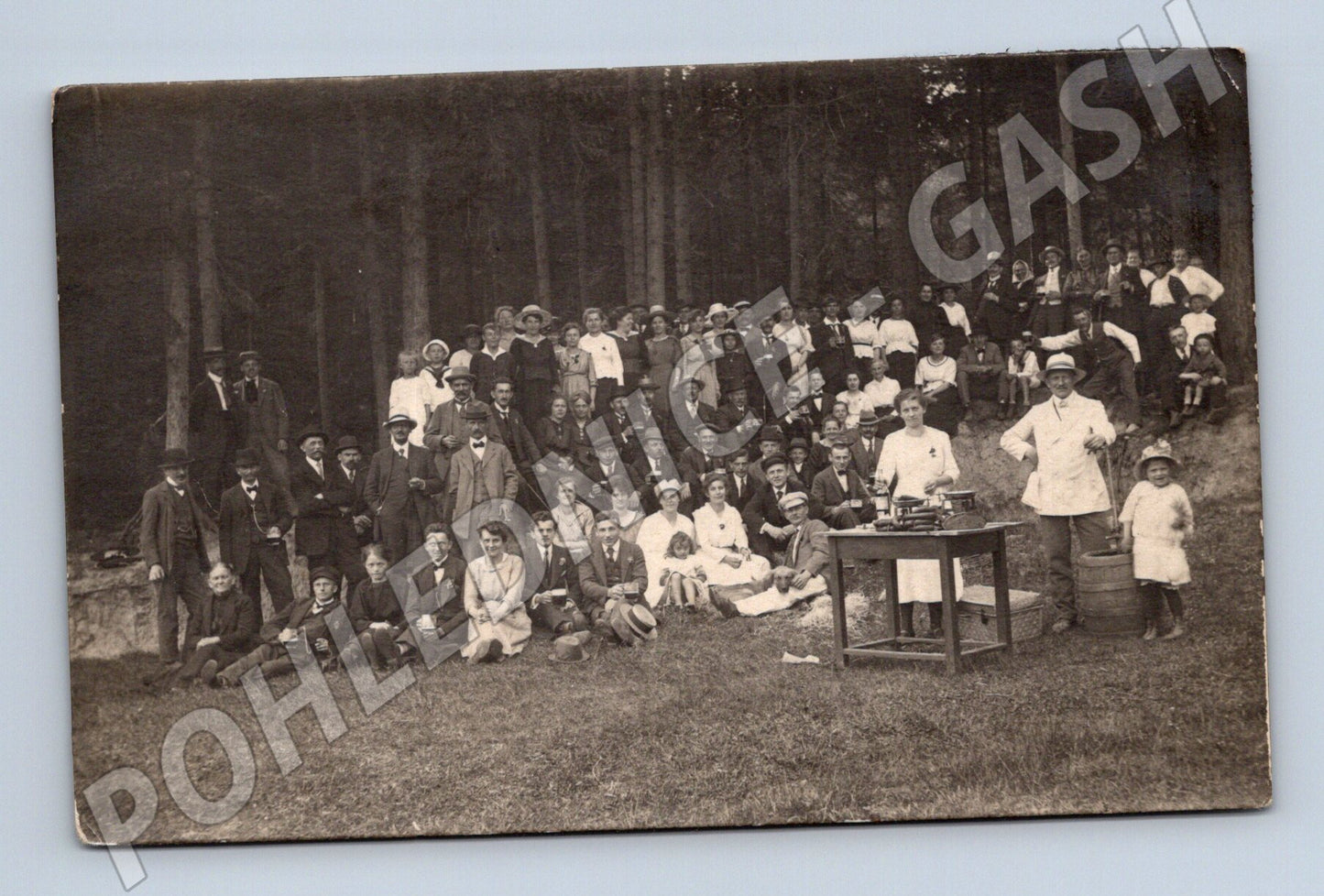 Pohlednice skupinové foto ČSR historická (M3680)