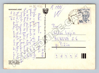 Pohlednice Mariánské Lázně kolonáda a fontána 1986 (M36936)