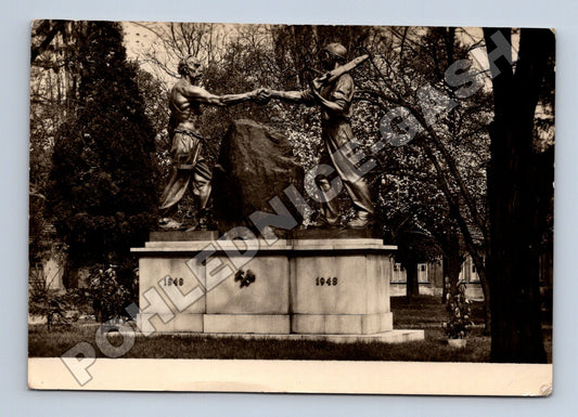Pohlednice Kladno Váňův kámen sousoší havířů 1948 (M37004)