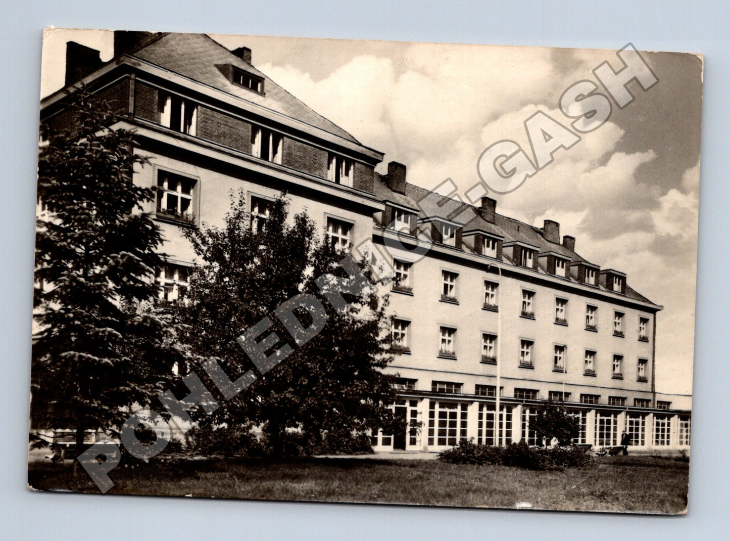 Pohlednice Lázně Bohdaneč budova 1952 (M37030)