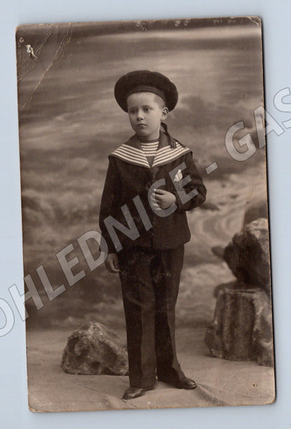 Pohlednice chlapec v námořnickém obleku (M3706)