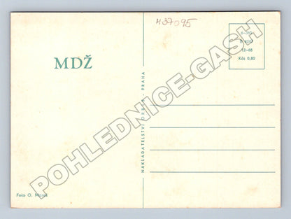 Pohlednice Tři růže květiny 1968 (M37095)