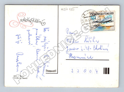 Pohlednice Kytice sedmikrásek v džbánu 1968 (M37135)