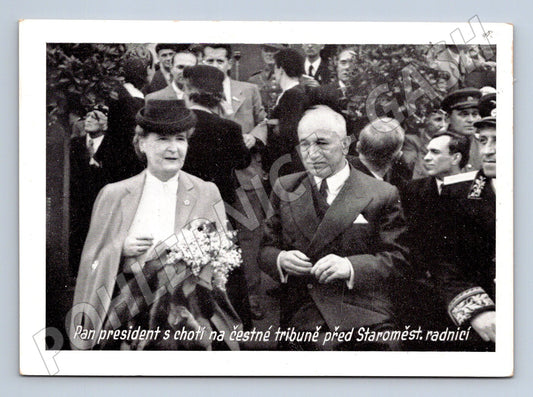 Pohlednice prezident s chotí tribuna (M3728)