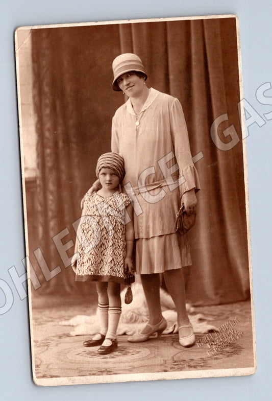 Pohlednice maminka a babička portrét (M3746)