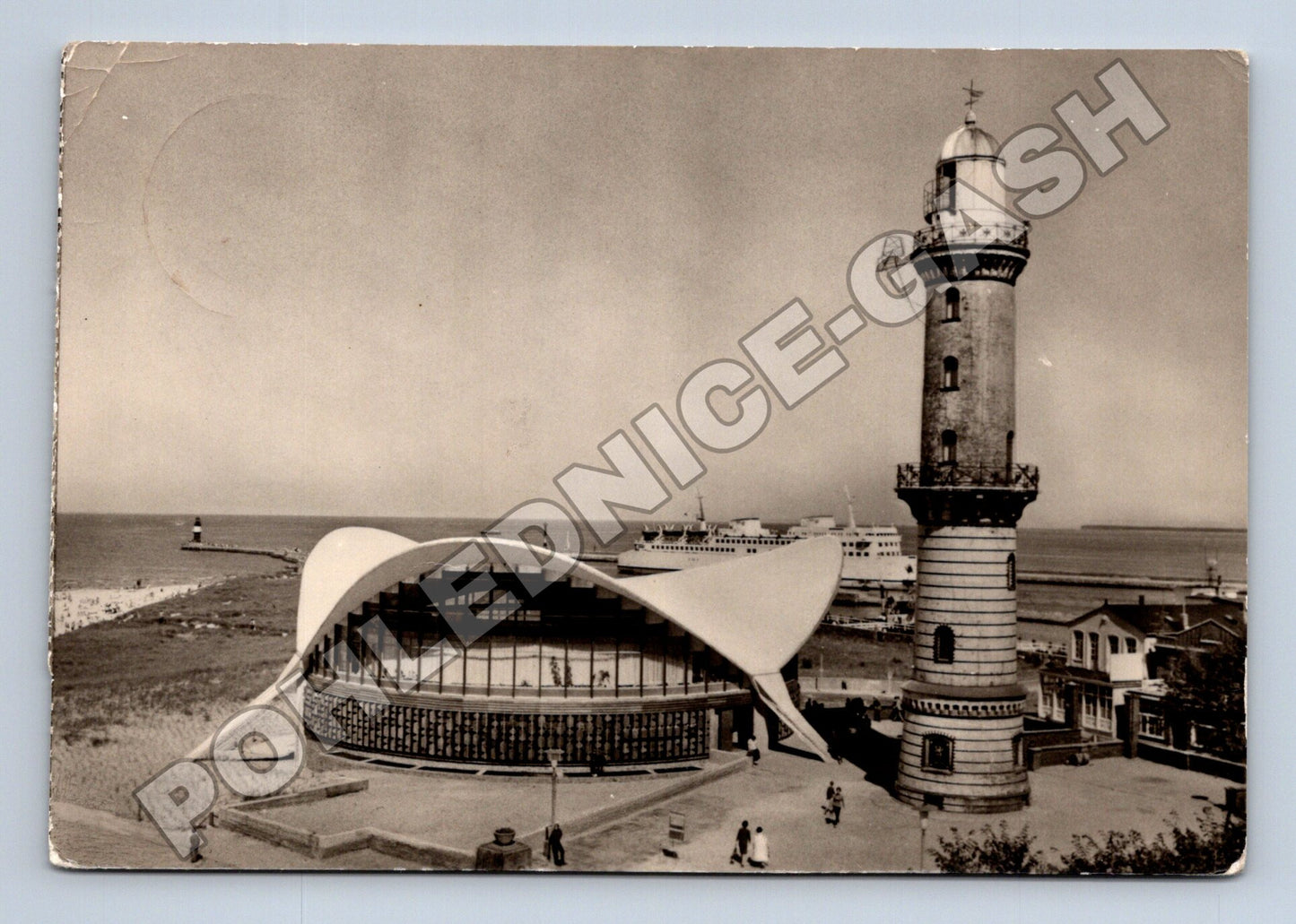Pohlednice Německo Rostock Warnemünde Teepott a maják 1972 (M37546)