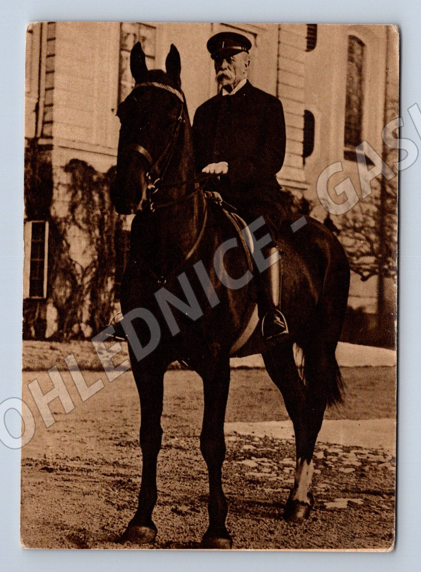 Pohlednice Masaryk na koni historická (M3760)