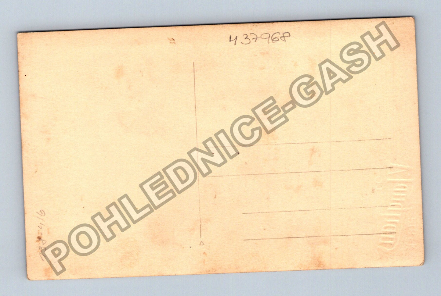Pohlednice Svatební pár s kyticí (M37968)