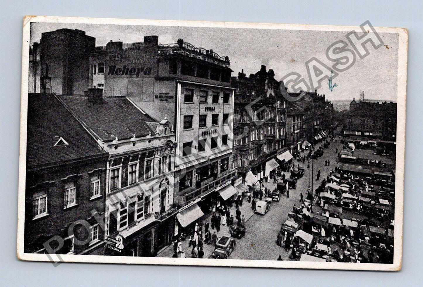 Pohlednice Plzeň ulice s trhem 1939-45 (M38022)