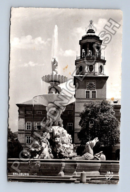 Pohlednice Salzburg Residenzbrunnen a Glockenspiel (M38374)