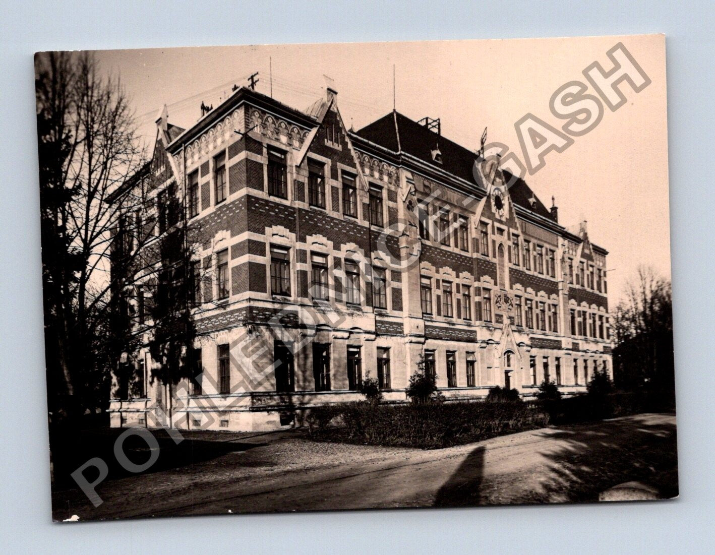 Pohlednice Rakousko Schärding am Inn Volks Hauptschule (M38453)