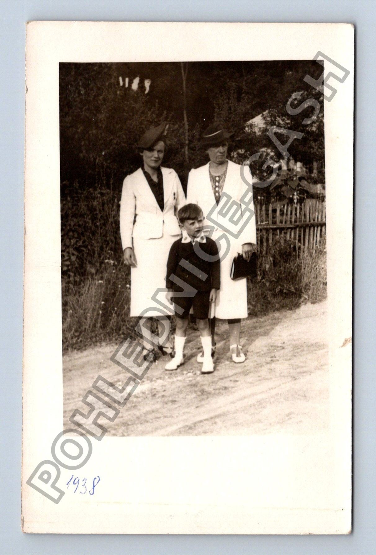 Pohlednice Teplice tři osoby rodinná fotografie 1938 (M38558)
