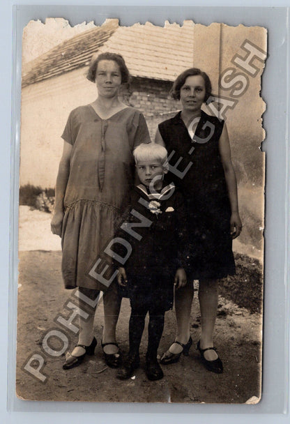 Pohlednice Rodinná fotografie 1932 Mělník (M38570)