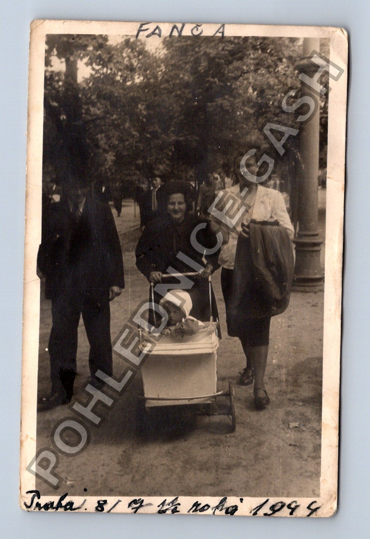 Stará fotografie Praha 8/9 Zelená 1944 (M38606)